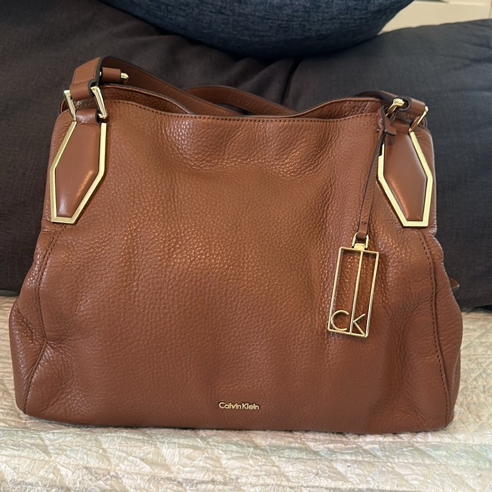 Calvin Klein Leather Shoulder Bag